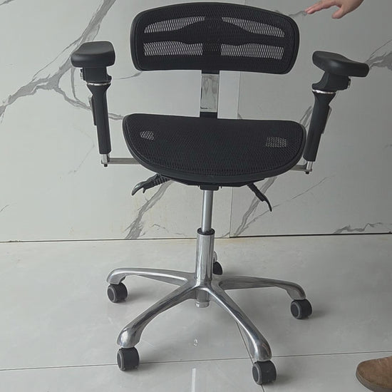 DTL-ZY-39 mesh ventilated dual-armrest surgeon's stool demonstration video, showing a user operating the armrests and seat adjustments